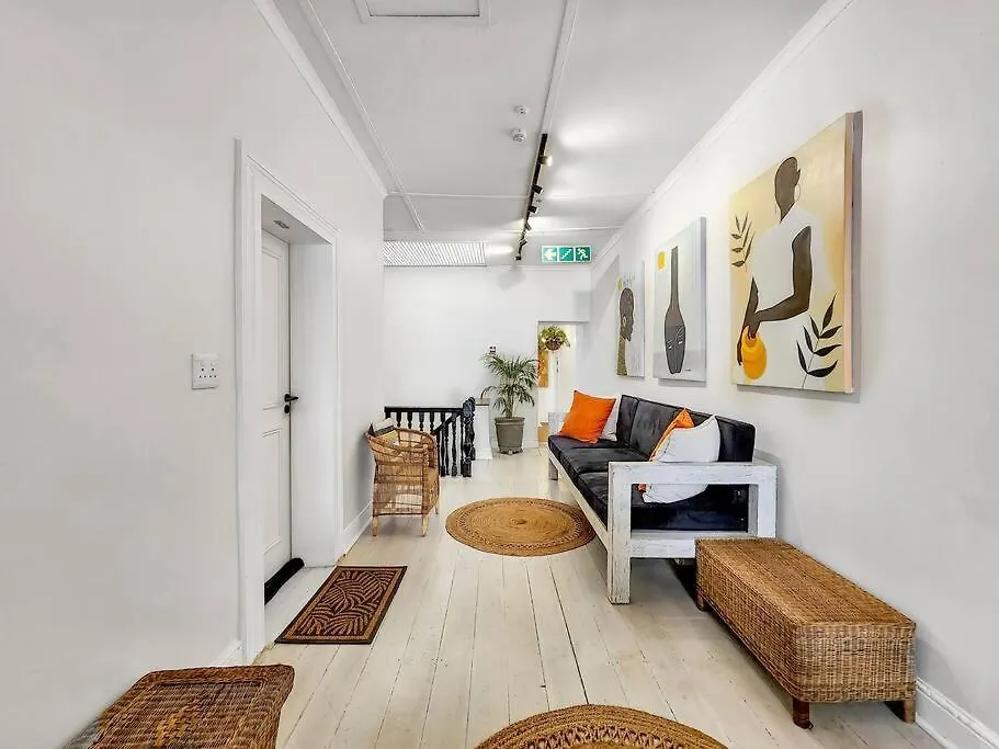 Contemporary And Stylish Apartment In Observatory Cape Town South Africa